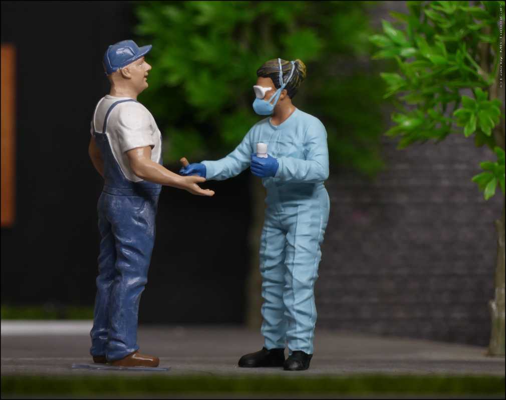 1:18 SILKE Seat Figure - Kopie - Kopie